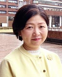 岡典子教授