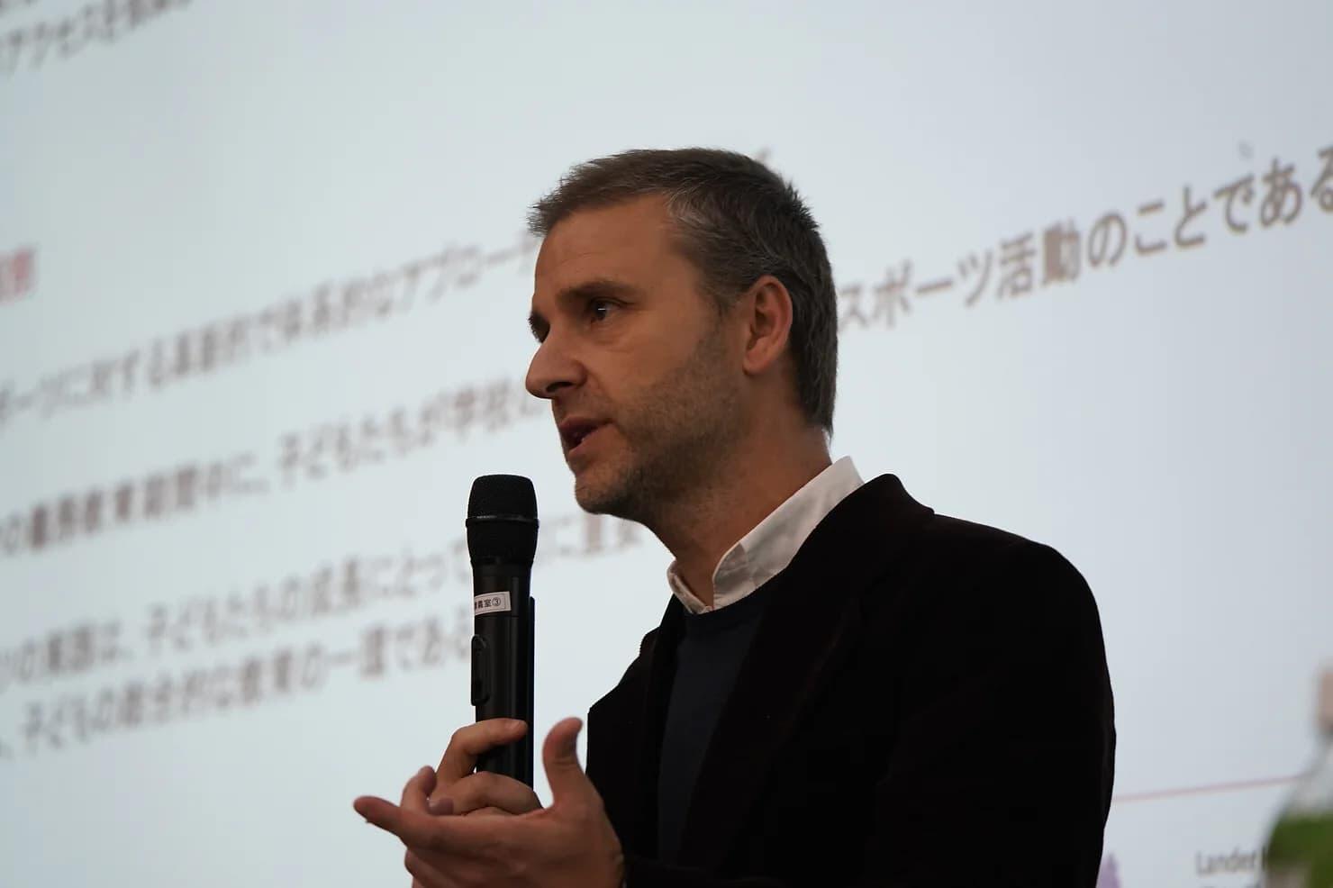 Lander Hernández Simal氏