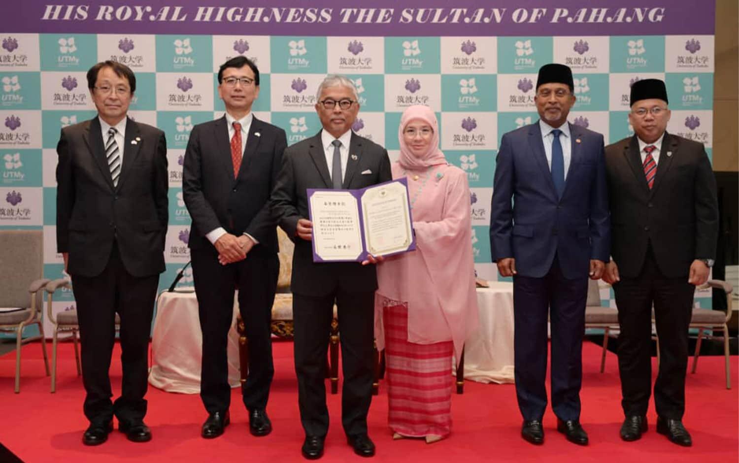 Honorary Doctorate Awarded to Sultan of Pahang, Malaysia