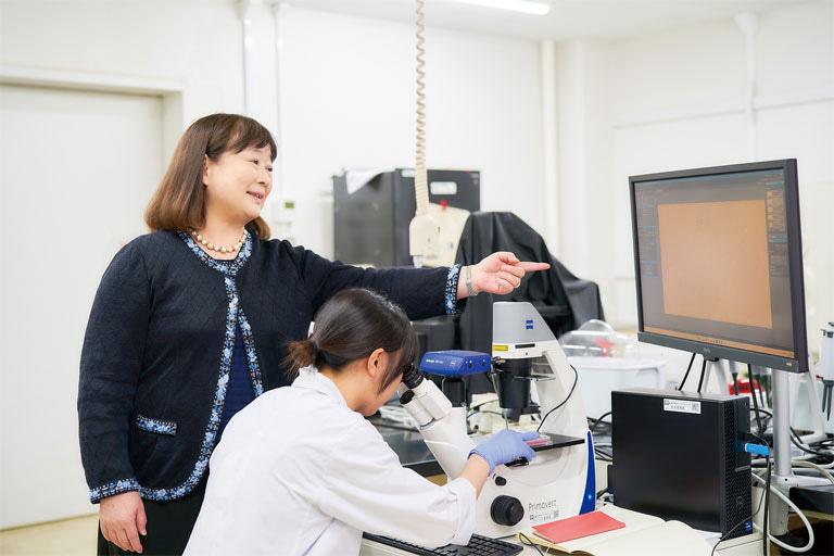 礒田 博子教授の写真