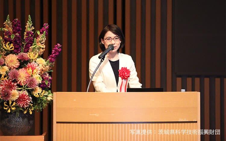 写真：受賞記念講演会の様子