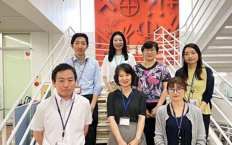 福嶋助教と卓球仲間