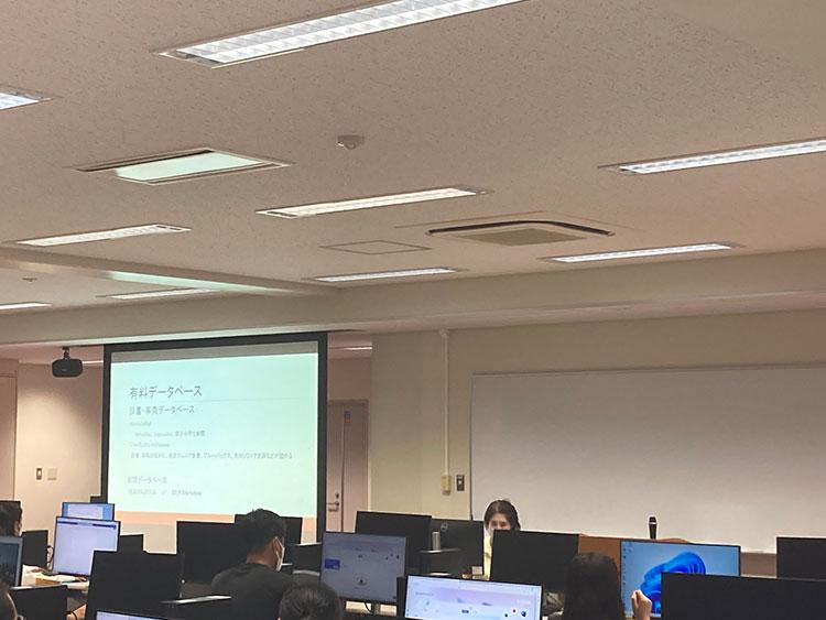 R5学習指導と学校図書館 演習風景