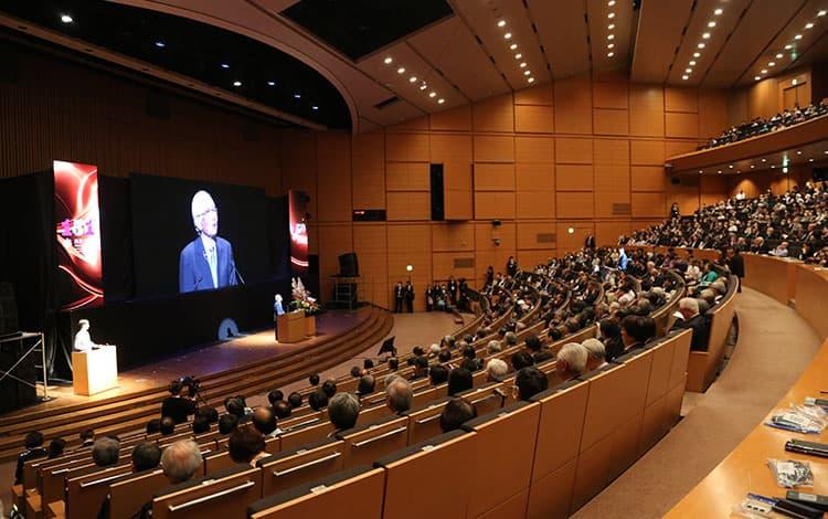 創基151年開学50周年記念式典