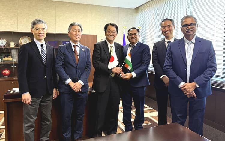 交流の様子の写真